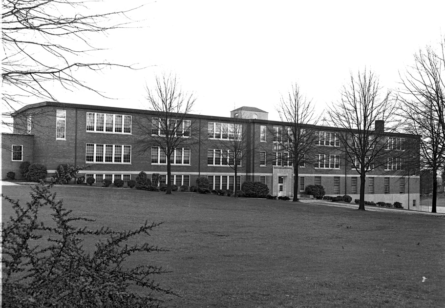 WG PEARSON ELEMENTARY/MIDDLE SCHOOL Middle school, Pearson, School