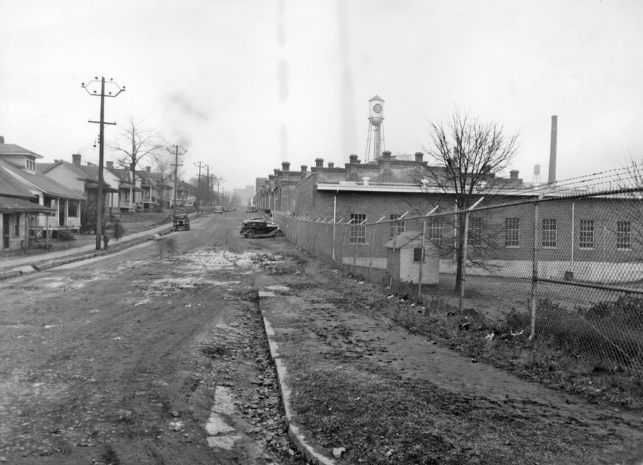 CarrSt._NfromMorehead_1937.jpeg
