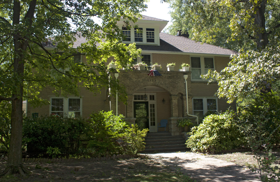  2423 WEST CLUB BOULEVARD - LYON HOUSE