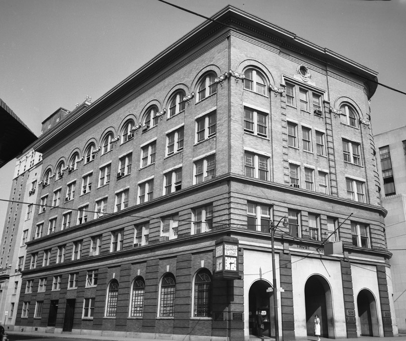 BANNER WAREHOUSE (WEST MAIN STREET) Open Durham