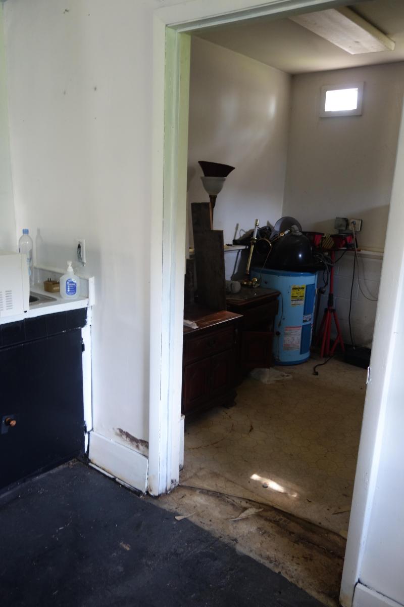 1403 S. Roxboro Interior #3