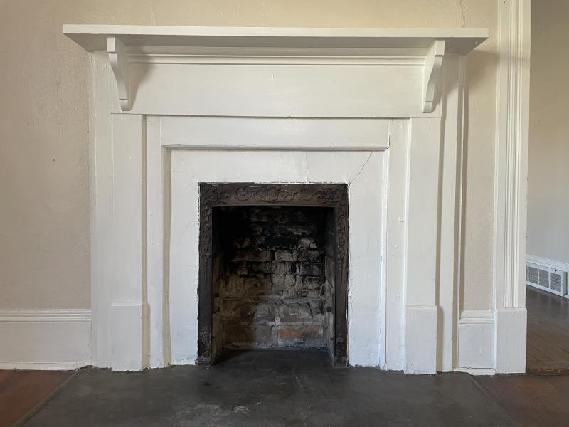 407 Swift B -- front room fireplace
