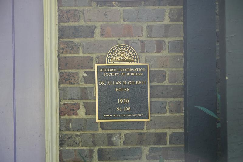 Picture of Preservation Durham Plaque on the Dr. Allan H. Gilbert House