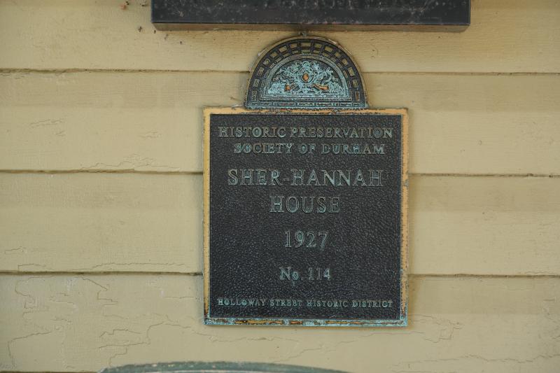 Picture of Preservation Durham Plaque on the Sher-Hannah House