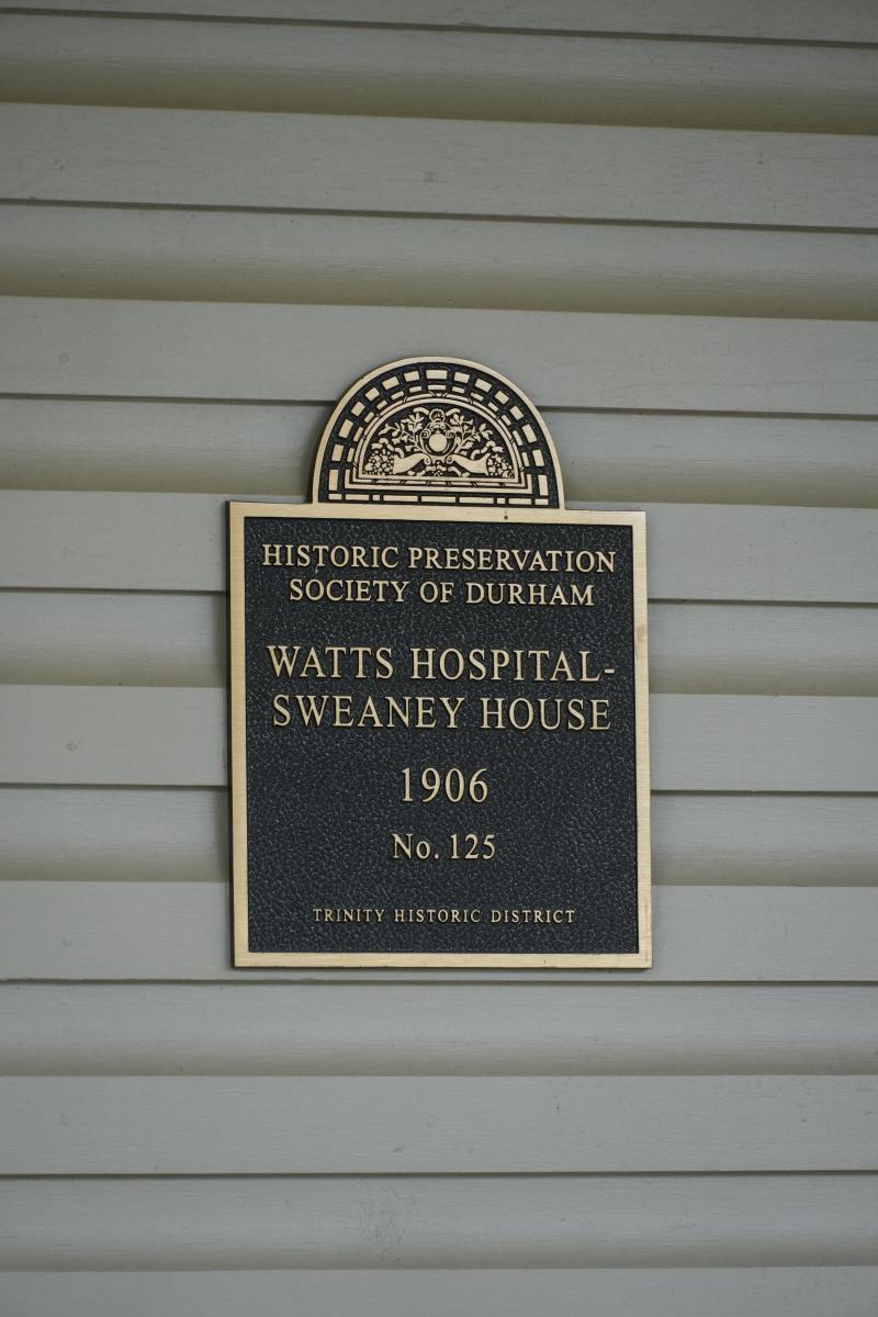 Picture of Preservation Durham Plaque on the Watts Hospital-Sweaney House