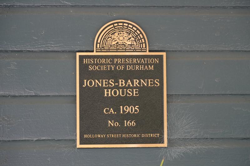 Picture of Preservation Durham Plaque on the Jones-Barnes House