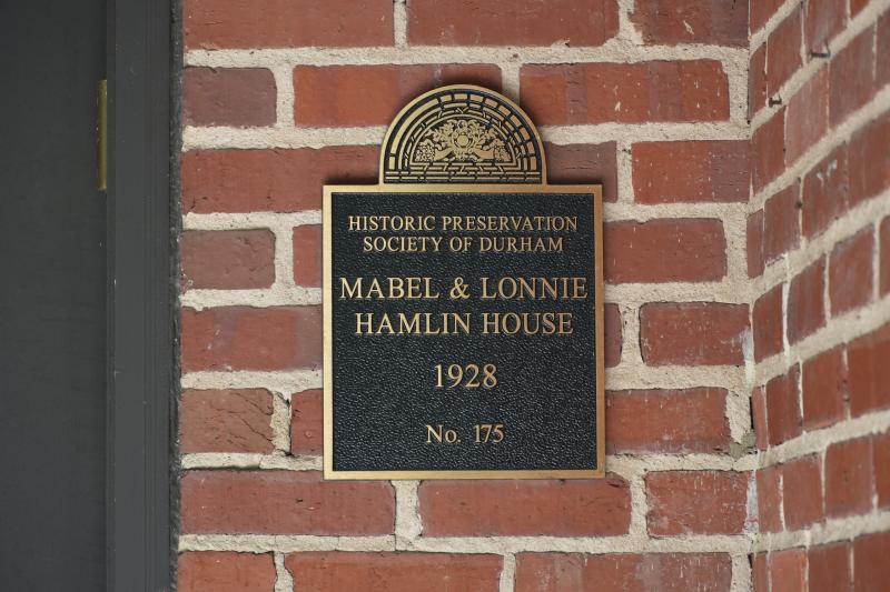 Picture of Preservation Durham Plaque on the Mabel & Lonnie Hamlin House