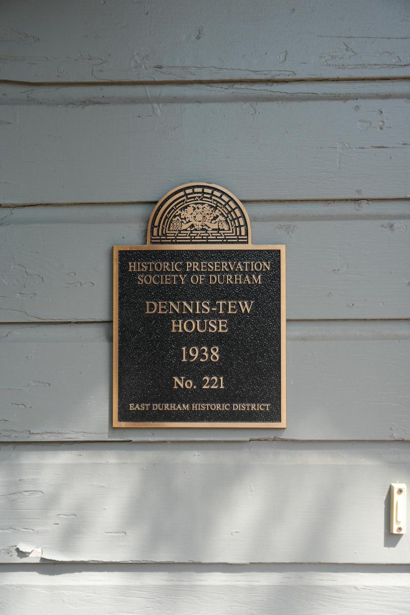 Picture of Preservation Durham Plaque on the Dennis-Tew House
