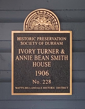 Picture of Preservation Durham Plaque on the Ivory Turner & Annie Bean Smith House