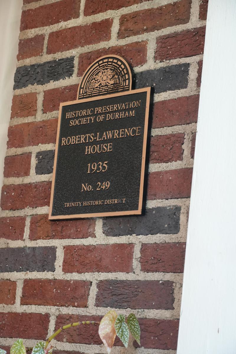 Picture of Preservation Durham Plaque on the Roberts-Lawrence House