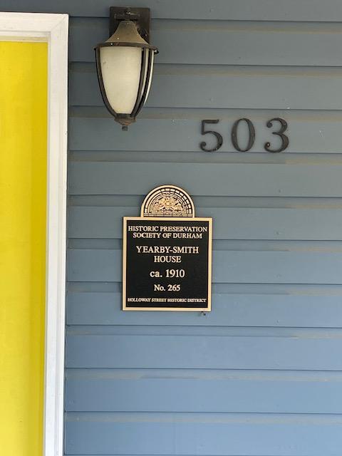 Picture of Preservation Durham Plaque on the Yearby-Smith House