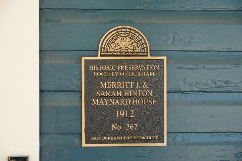 Picture of Preservation Durham Plaque on the Merritt J. & Sarah Hinton Maynard House