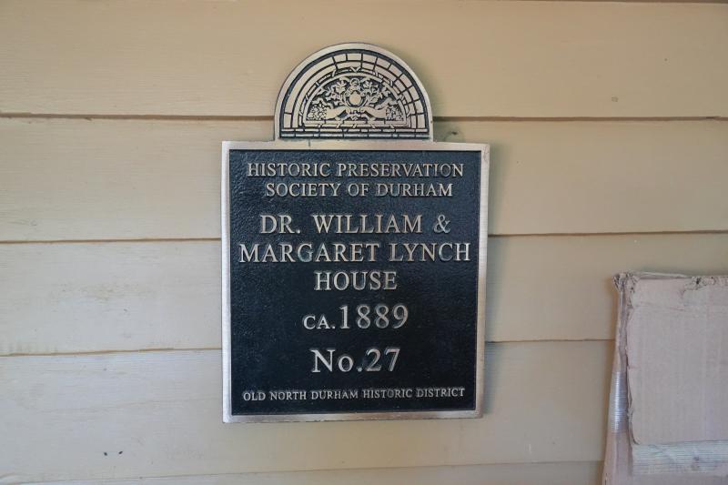 Picture of Preservation Durham Historic Plaque on the Dr. William and Margaret Lynch House