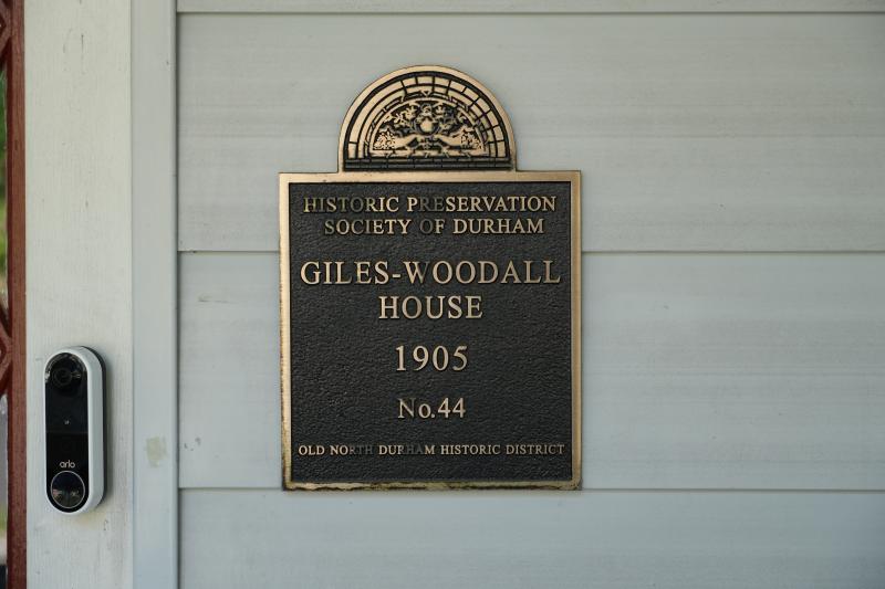 Picture of Preservation Durham Plaque on the Giles-Woodall House