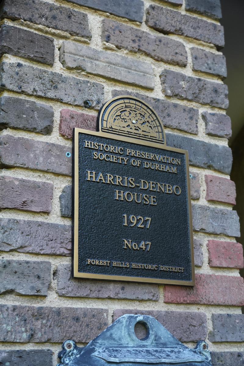 Picture of Preservation Durham Plaque on the Harris-Denbo House