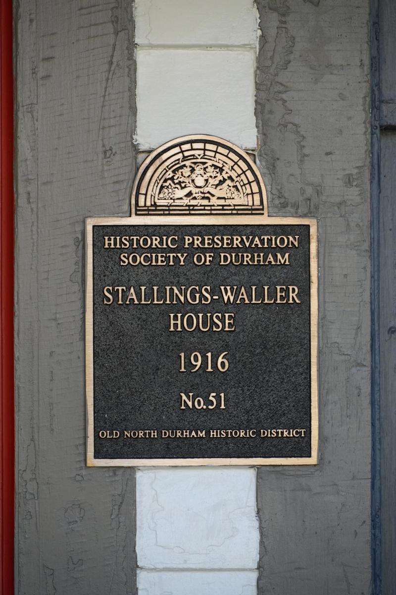 Picture of Preservation Durham Plaque on the Stallings-Waller House