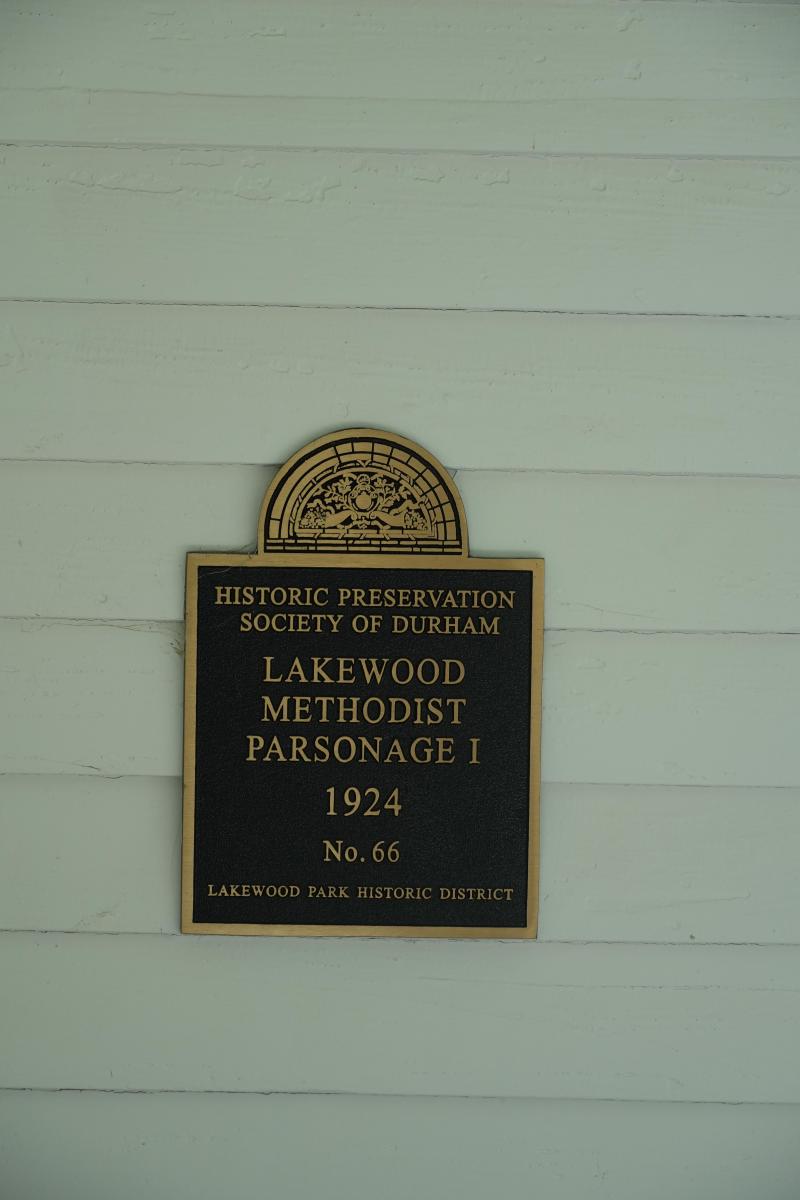 Picture of Preservation Durham Plaque on the Lakewood Methodist Parsonage I