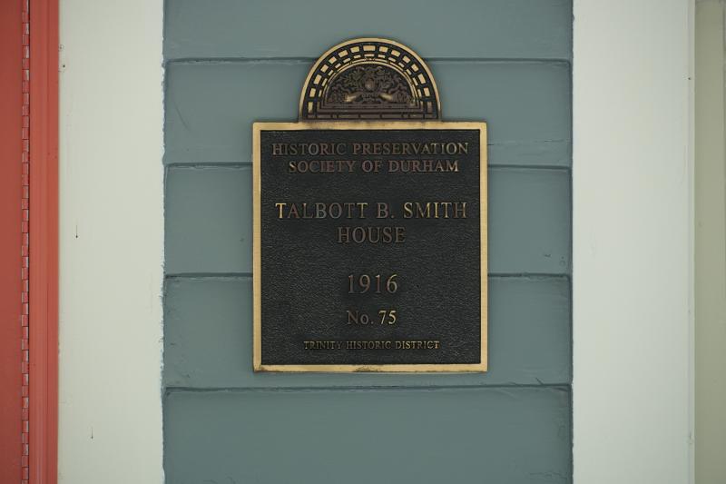 Picture of Preservation Durham Plaque on the Talbott B. Smith House