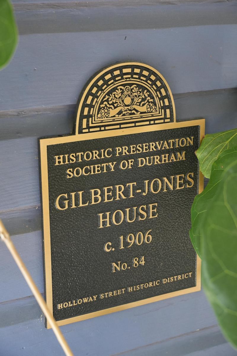 Picture of Preservation Durham Plaque on the Gilbert-Jones House