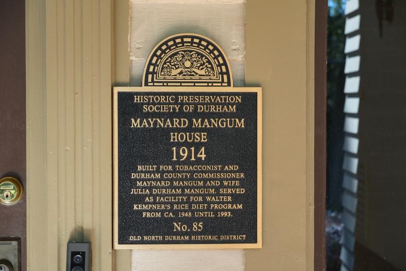 Picture of Preservation Durham Plaque on the Maynard Mangum House