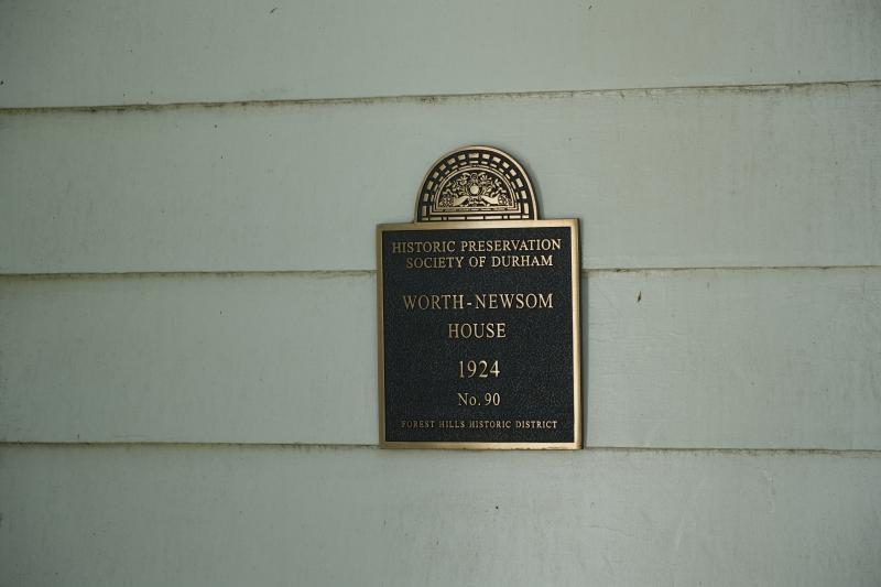 Picture of Preservation Durham Plaque on the Worth-Newsom House