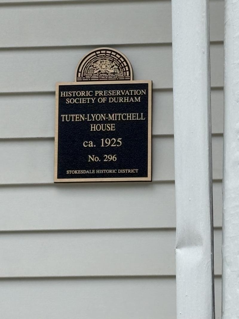 Picture of Preservation Durham Plaque on the Tuten-Lyon-Mitchell House