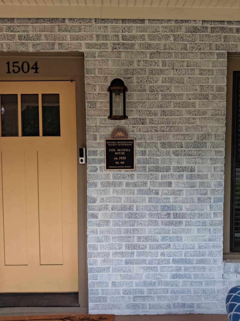 Picture of 1504 Fayetteville Historic Plaque