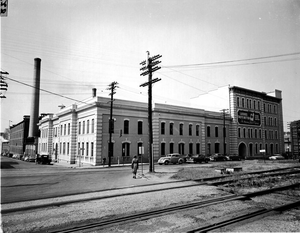 americantobacco_frmtrks_SW_1940s.jpeg