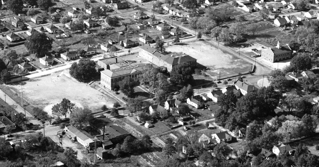 ekpowe_aerial_1950.jpeg