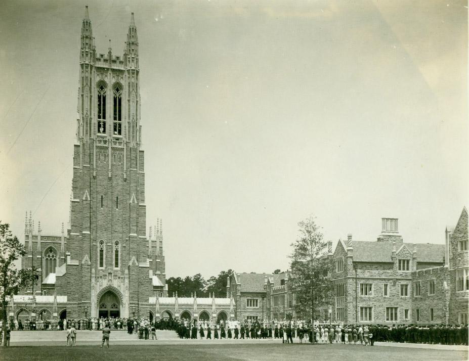 Chapel_Commencement_1932.jpg