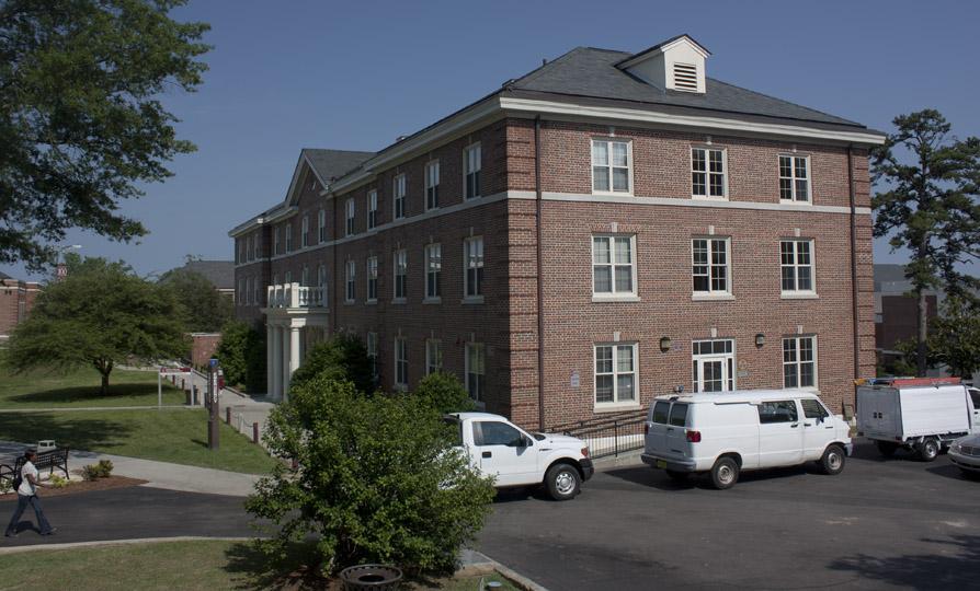 GirlsDormitory_NCCU_052411.jpg