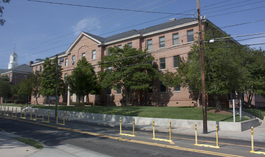 NCCU_biologybuilding_052411.jpg