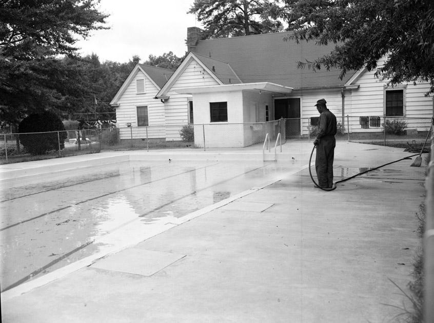 foresthillspool_1950s.jpg