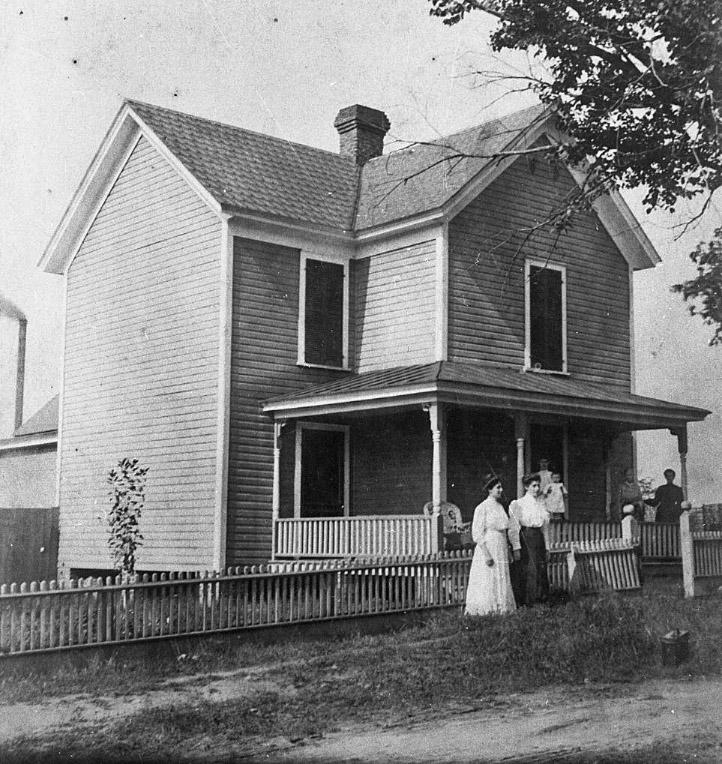 1808ValeStreet-MullenHouse_1910s.jpg