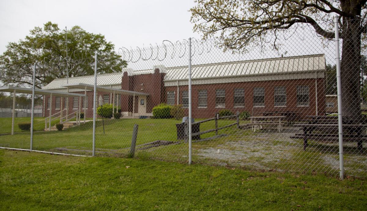guessroadprison_040112.jpg