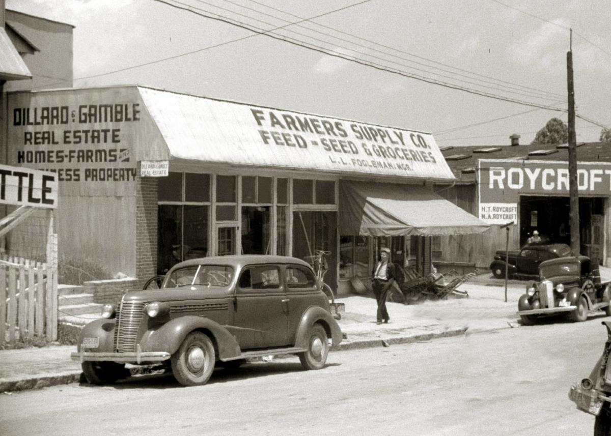 farmerssupply_roycroft_1940s.jpg