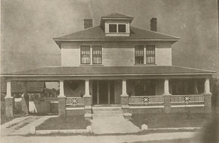 1502Fayetteville_1922.jpg