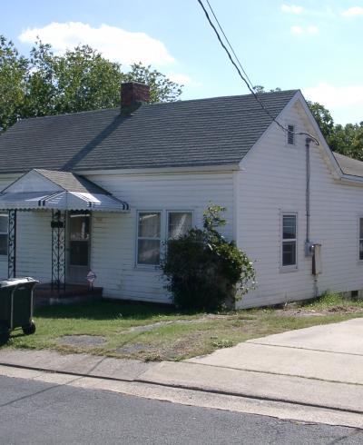 Photograph of 506 Gray Avenue, 2017