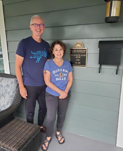 Picture of Preservation Durham Plaque on the D.L. & Katie Allen House